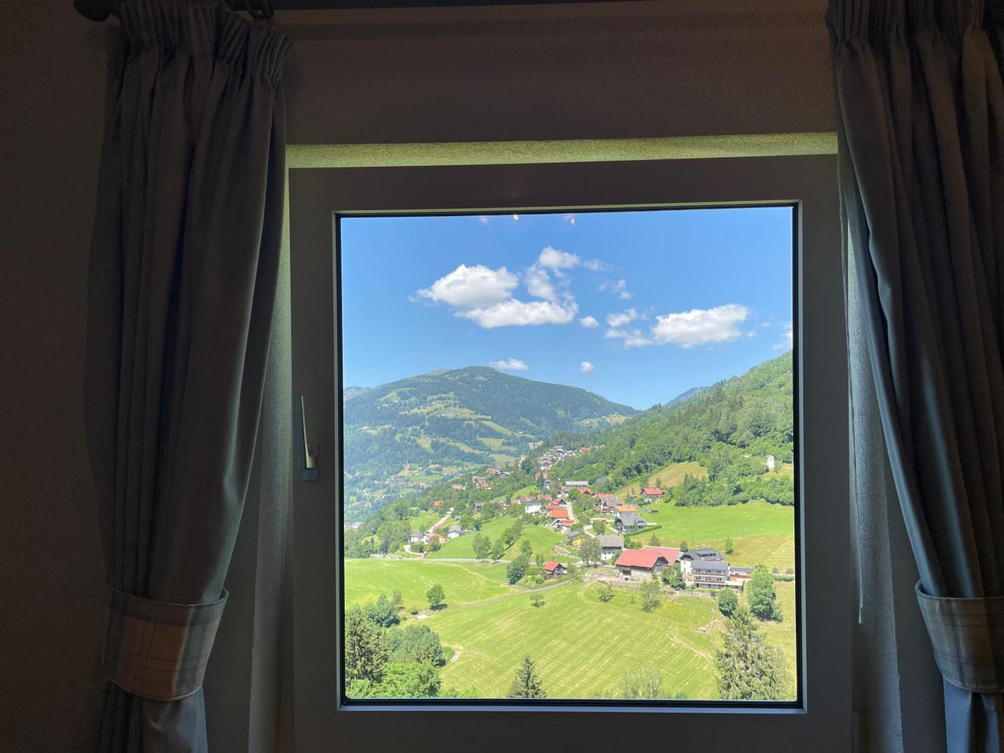 Landhaus Schoenblick Radenthein Extérieur photo